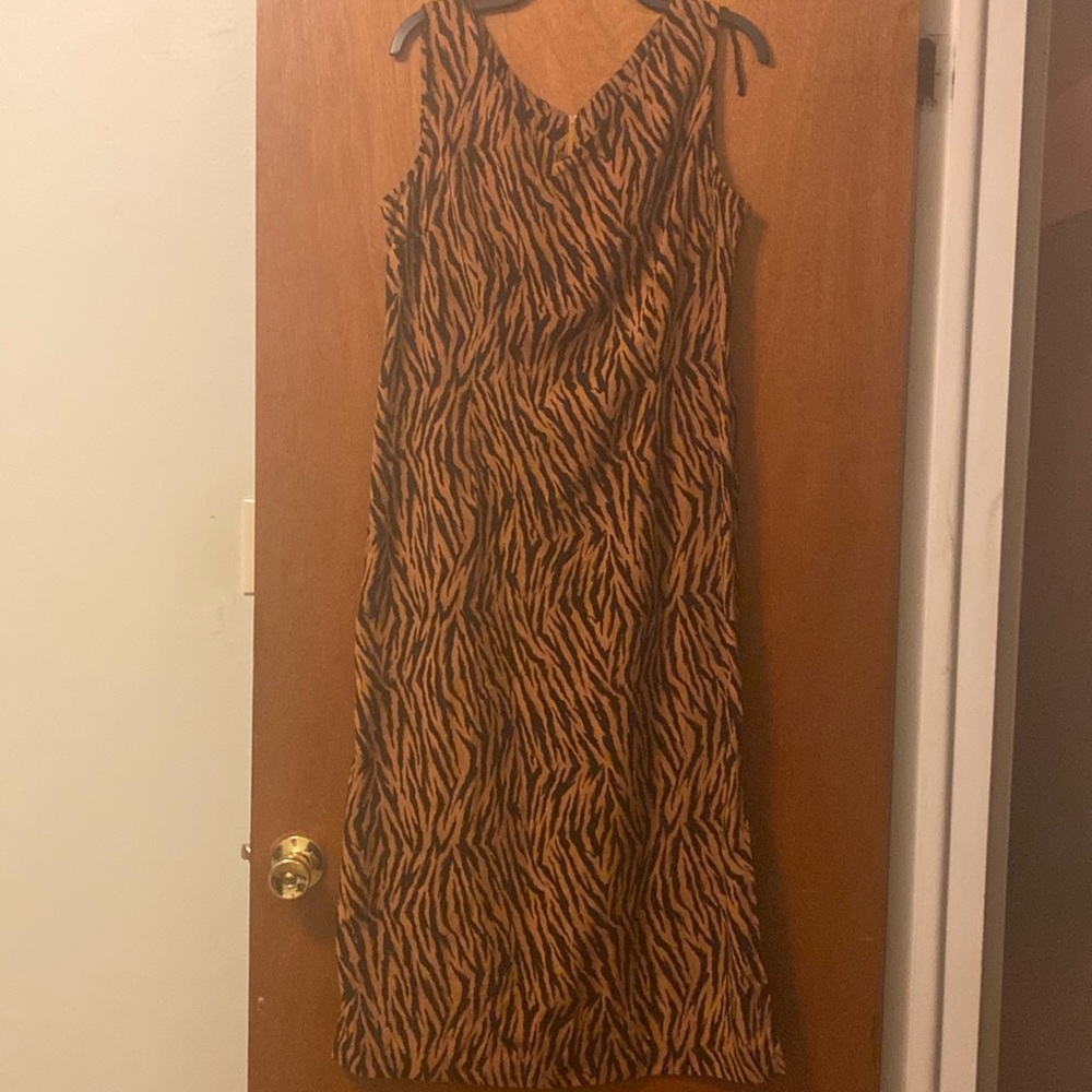 Sag Harbor Tan and Black Size Tall 14 Zebra printed dress.